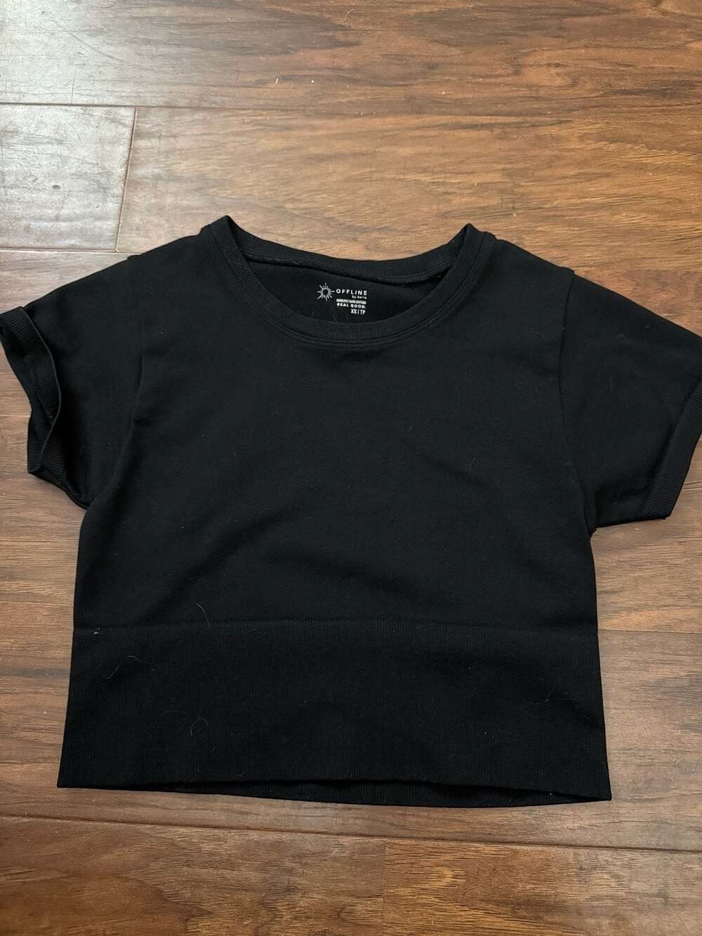 Offline by Aerie Seamless Cropped T-Shirt Black Size XS